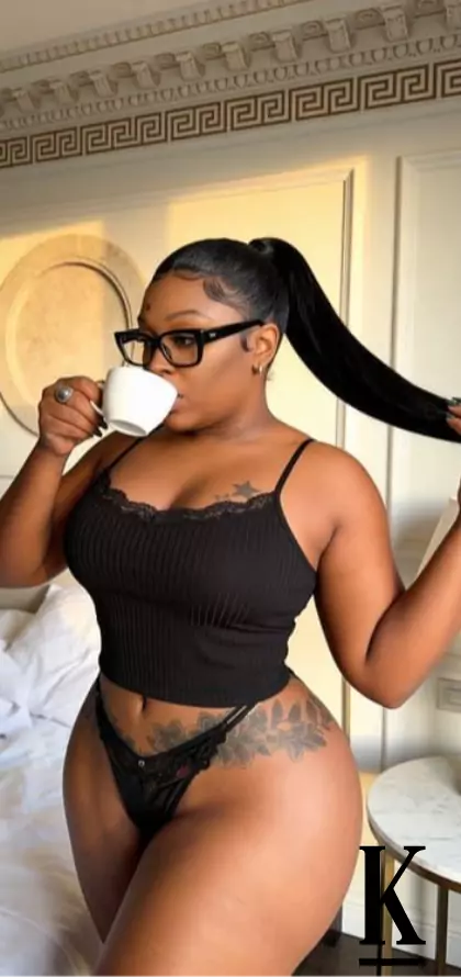 stories-slider-content