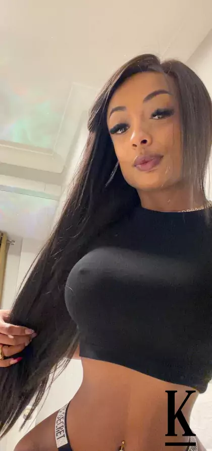 stories-slider-content