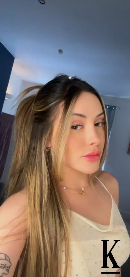 stories-slider-content