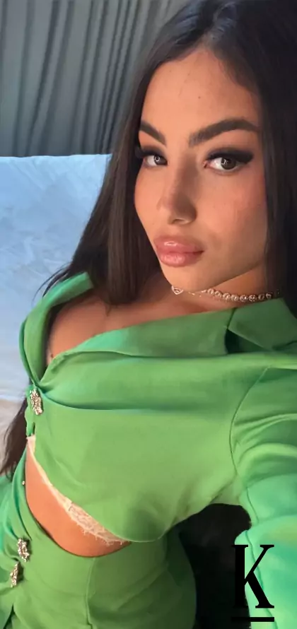 stories-slider-content