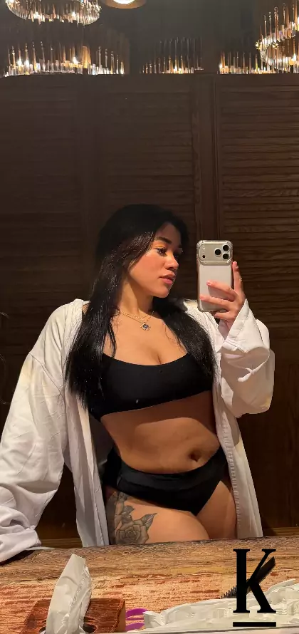 stories-slider-content