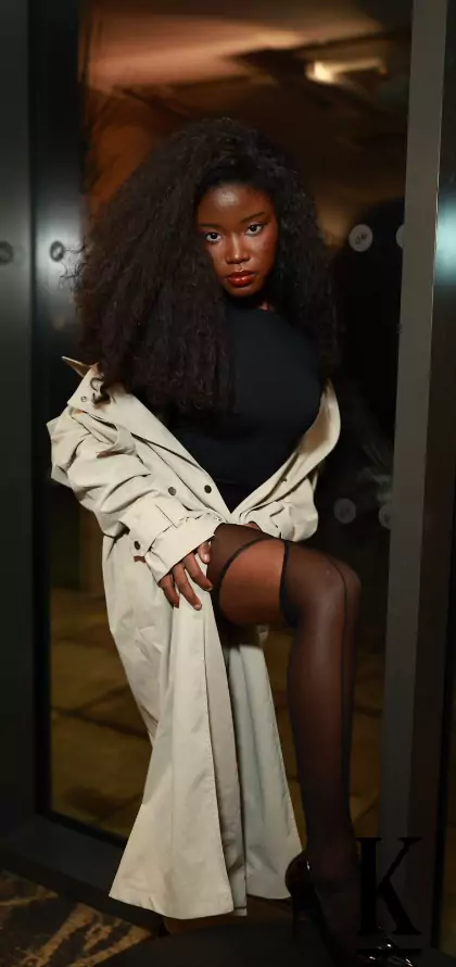 stories-slider-content