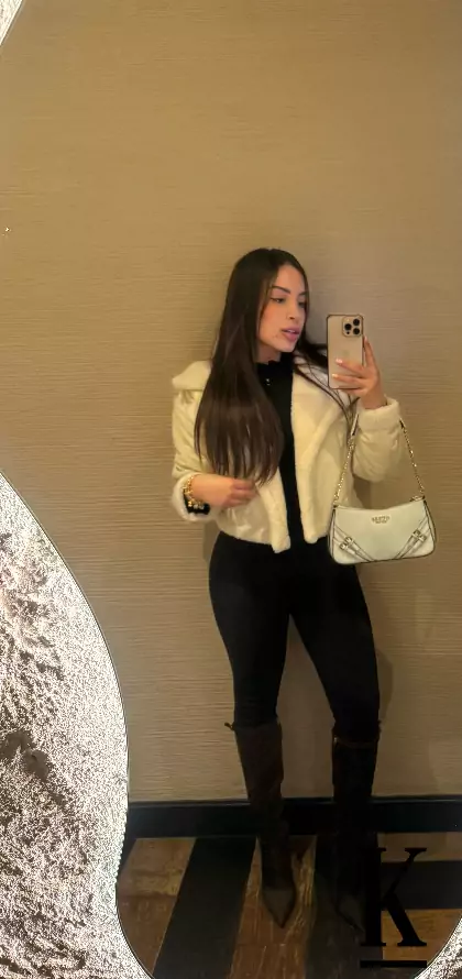 stories-slider-content